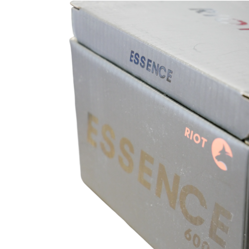 Carrete Riot Essence 6000